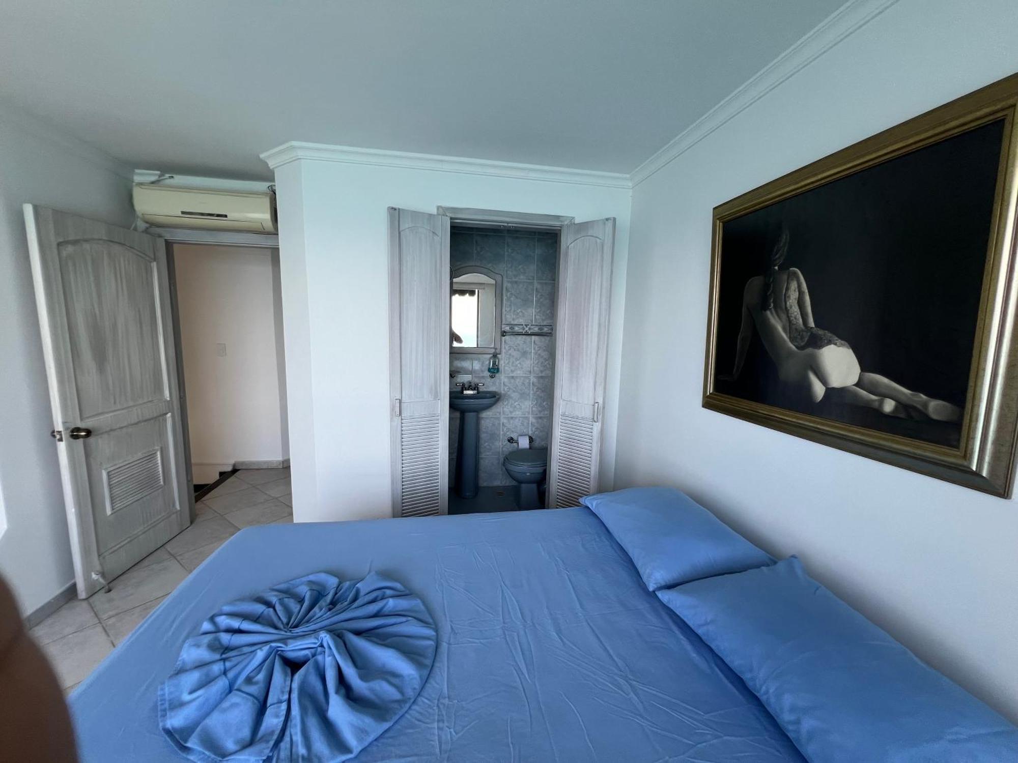 Apartamento Edificio El Peñón Del Rodadero Apto 1102 B *